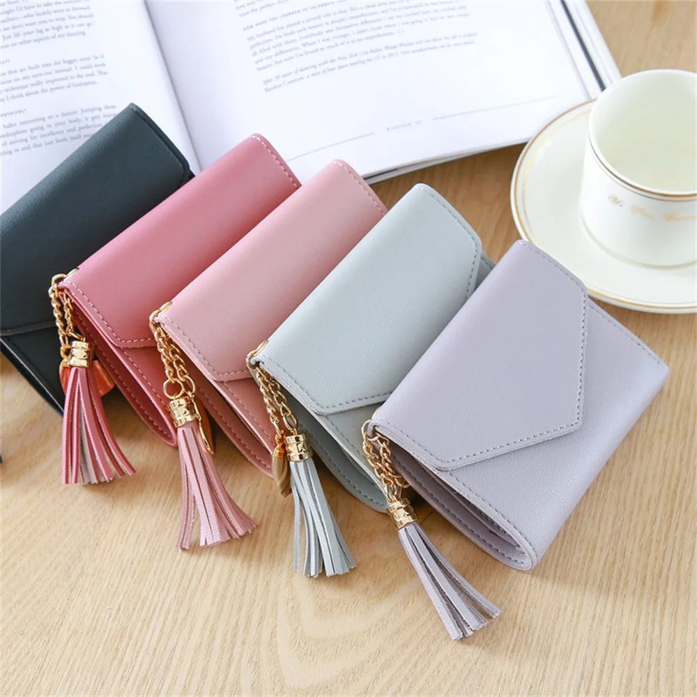 Lychee Pattern Women's Wallet with Heart Pendant