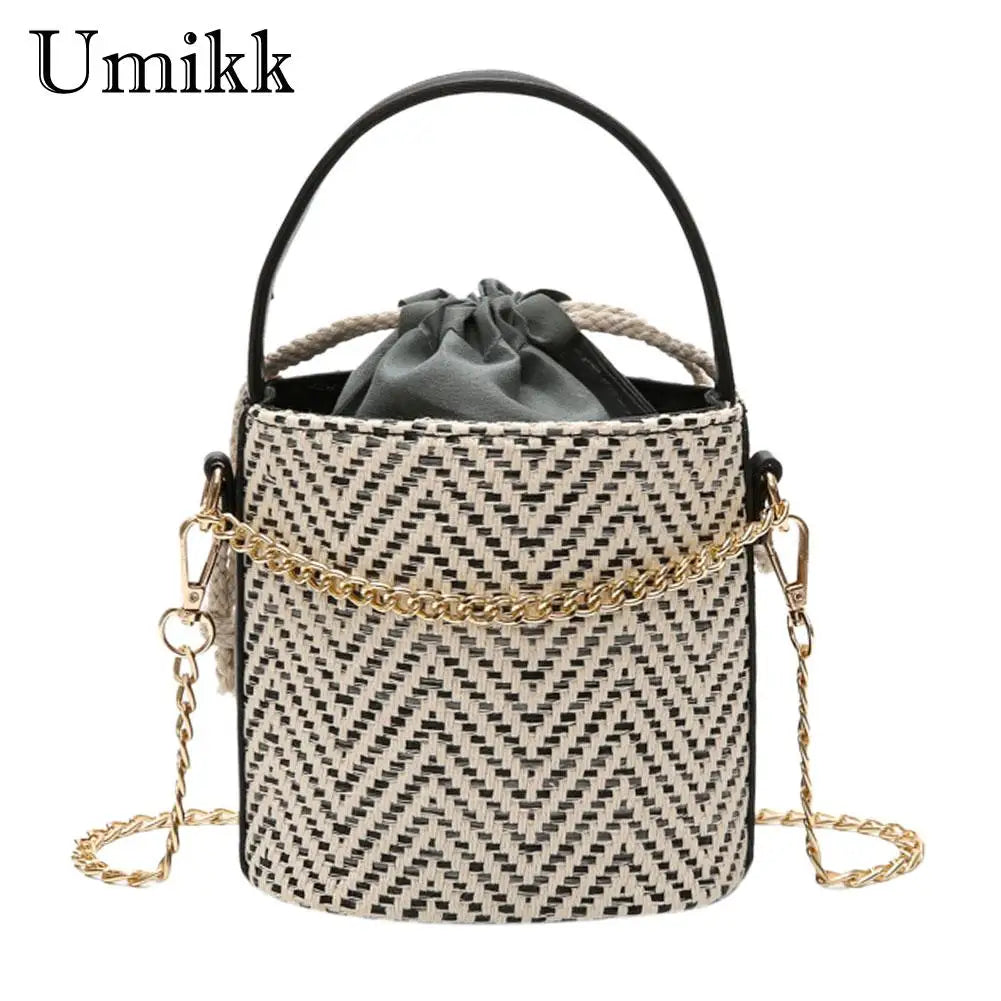 Woven Straw Bucket Handbag Wood Handle Beach Tote Bag