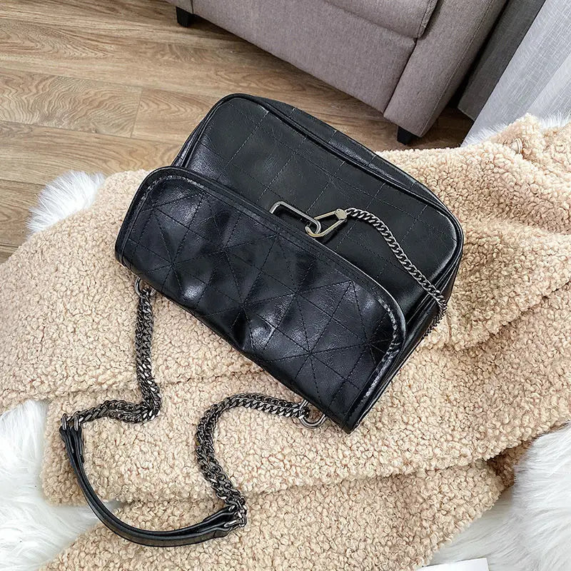 Retro Shoulder Bag Crossbody Chain Purse Autumn Winter Handbag