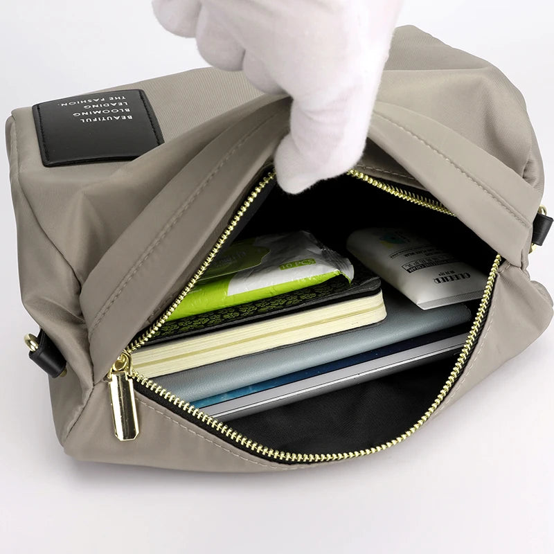 Nylon Shoulder Bag Large Capacity Anti Theft Travel Handbag