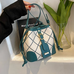 Summer Rhombus Embroidery Thread Messenger Bag