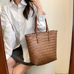 Summer Beach Hand-Woven Straw Shoulder Bag