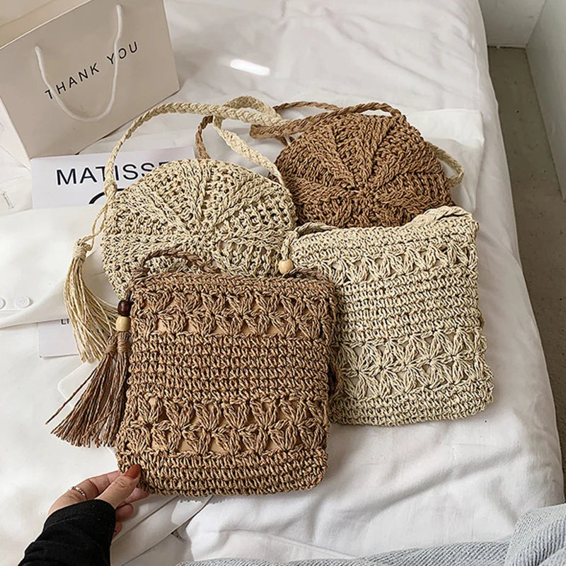 Women's Straw Weaving Shoulder Bag Tassel Beach Crossbody Purse