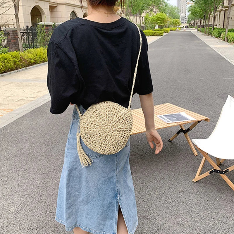 Women's Straw Weaving Shoulder Bag Tassel Beach Crossbody Purse