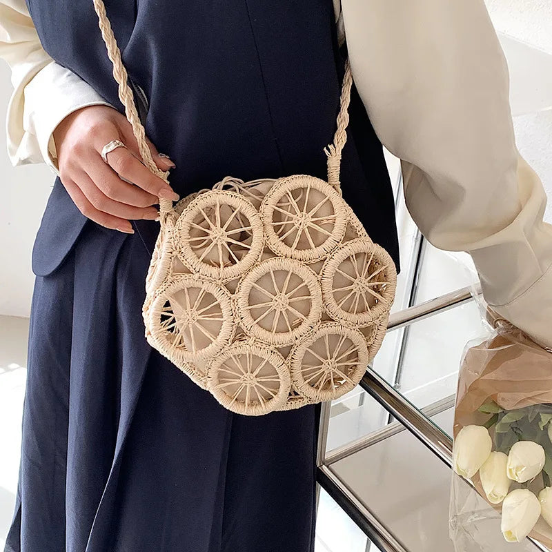 Women Straw Shoulder Bag Round Hollow Crossbody Travel Handbag Holiday Straw Bag