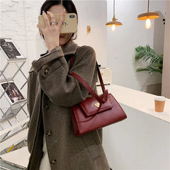 Retro Square Shoulder Bag Metal Heart Shape Women Handbags