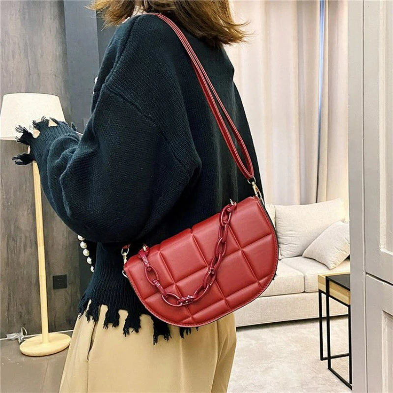 Women Diamond Chain Saddle Shoulder Bag