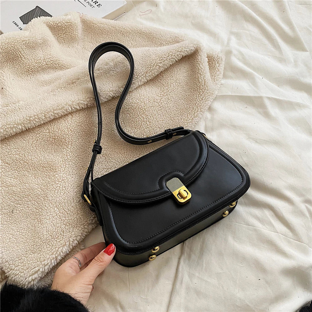 Retro Saddle Small Armpit Shoulder Bag Women Winter Twist Lock Flap Crossbody La
