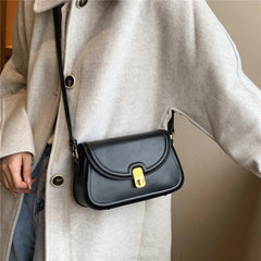 Retro Saddle Small Armpit Shoulder Bag Women Winter Twist Lock Flap Crossbody La