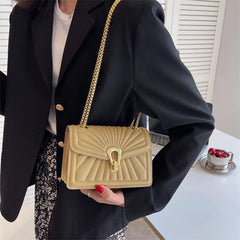 Women's Chain Shoulder Crossbody Bag - Black