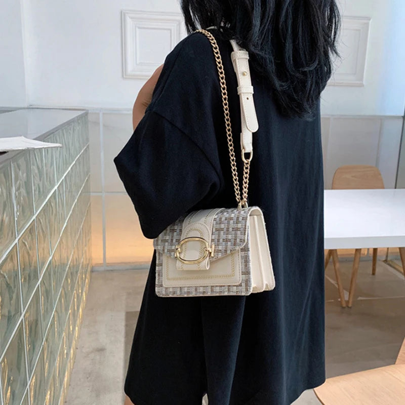 Wide Strap Shoulder Bags for Women Chain Messenger Crossbody Bags