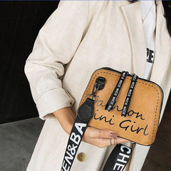 PU Leather Women Crossbody Bag Shell Shaped Bag Wide Shoulder Strap Bags