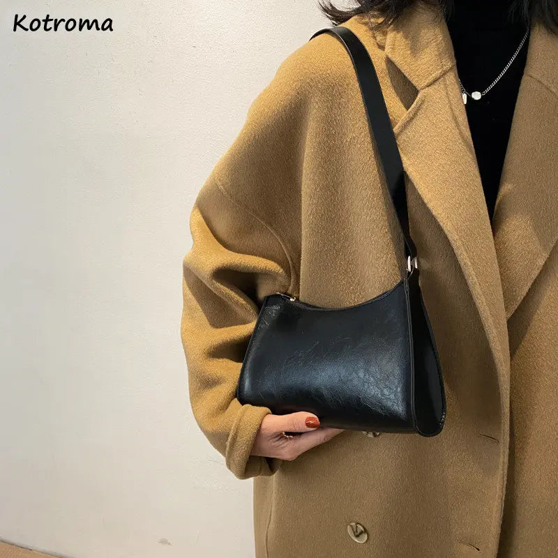 Underarm Shoulder Bags Women Zipper Vintage Half Moon Bag