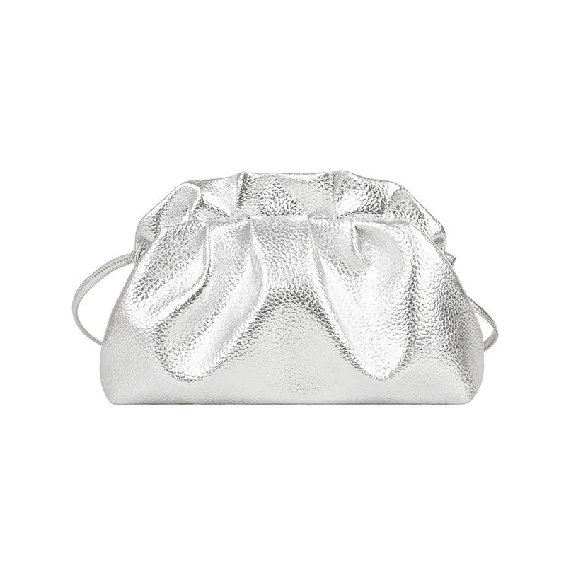 Women's Leather Crossbody Bag: Sleek and Stylish