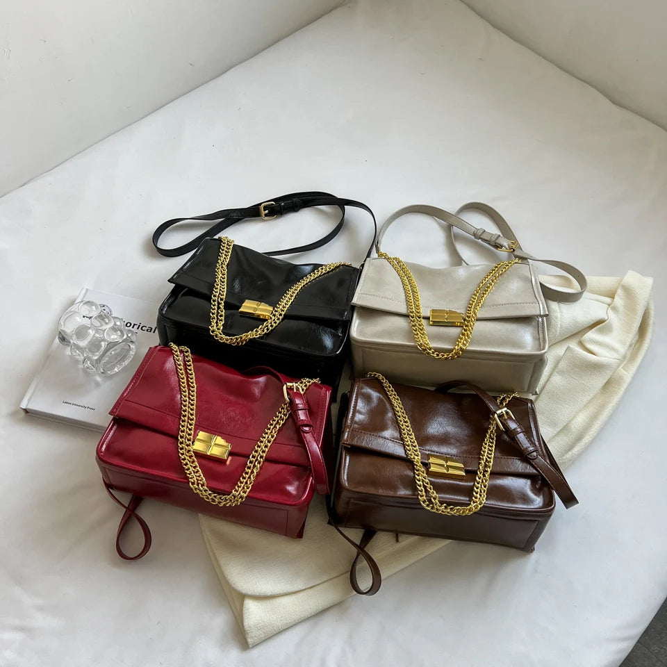 Vintage Oil Leather Lady Shoulder Bag Chains Catch Crossbody Pack