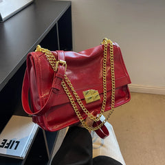 Vintage Oil Leather Lady Shoulder Bag Chains Catch Crossbody Pack