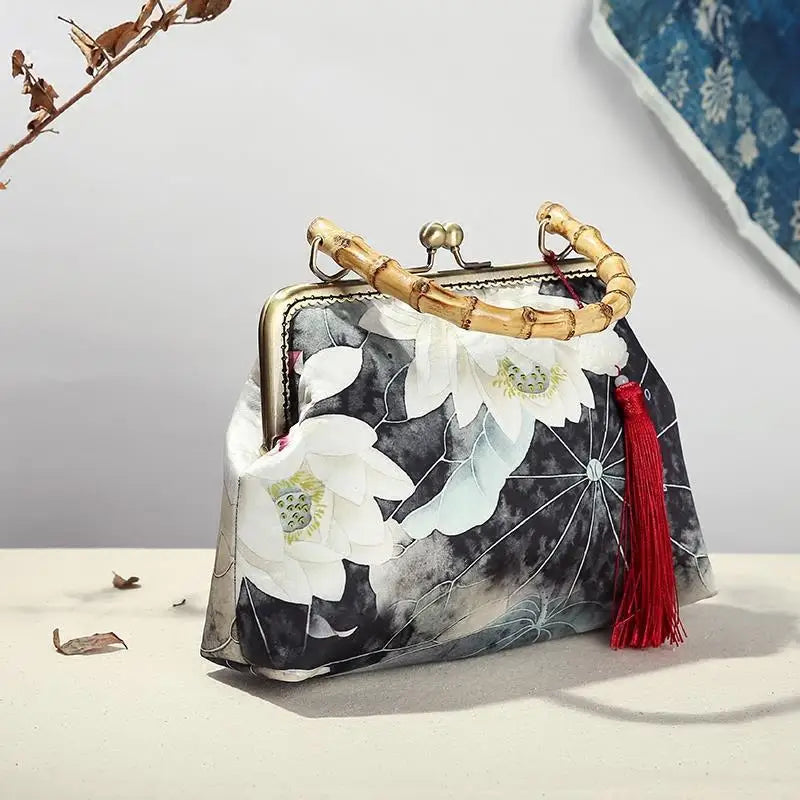 Vintage Shell Lock Wood Hand Bag for Women