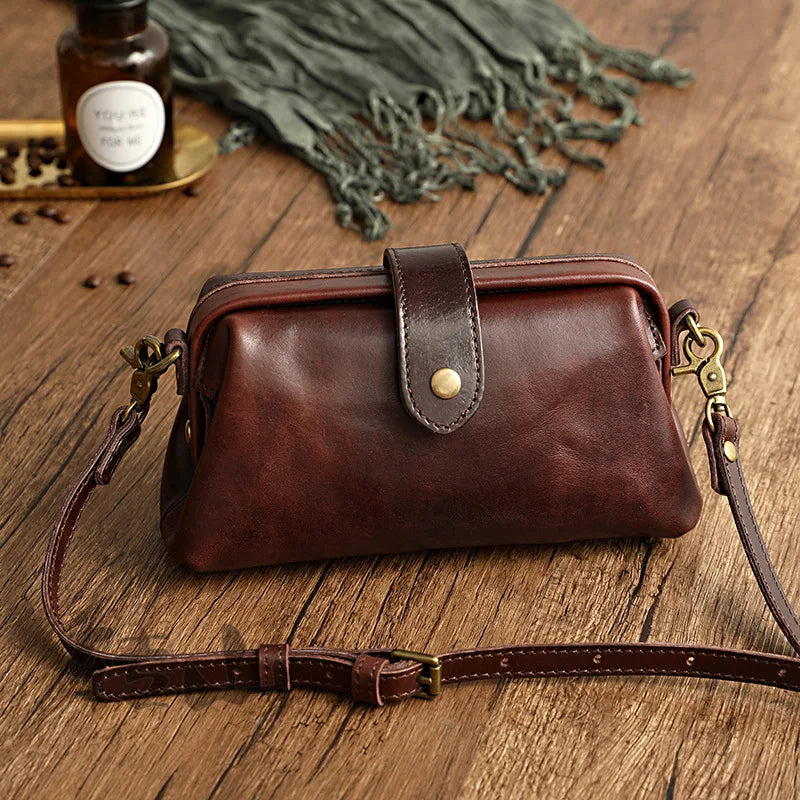 Vintage Doctor Bags Crossbody Women Casual Handbags Small Clip Purses Travel