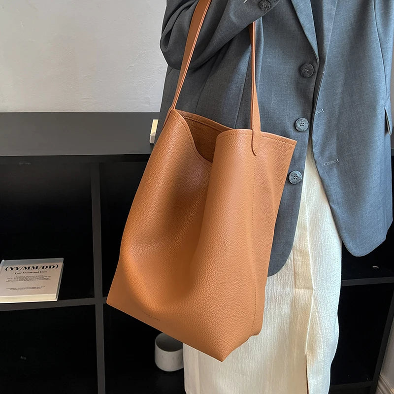 Vintage PU Leather Shoulder Bag for Women Casual Large Capacity Bucket Pack