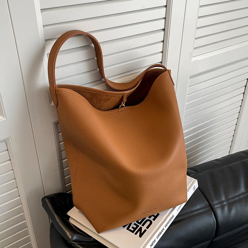 Vintage PU Leather Shoulder Bag for Women Casual Large Capacity Bucket Pack