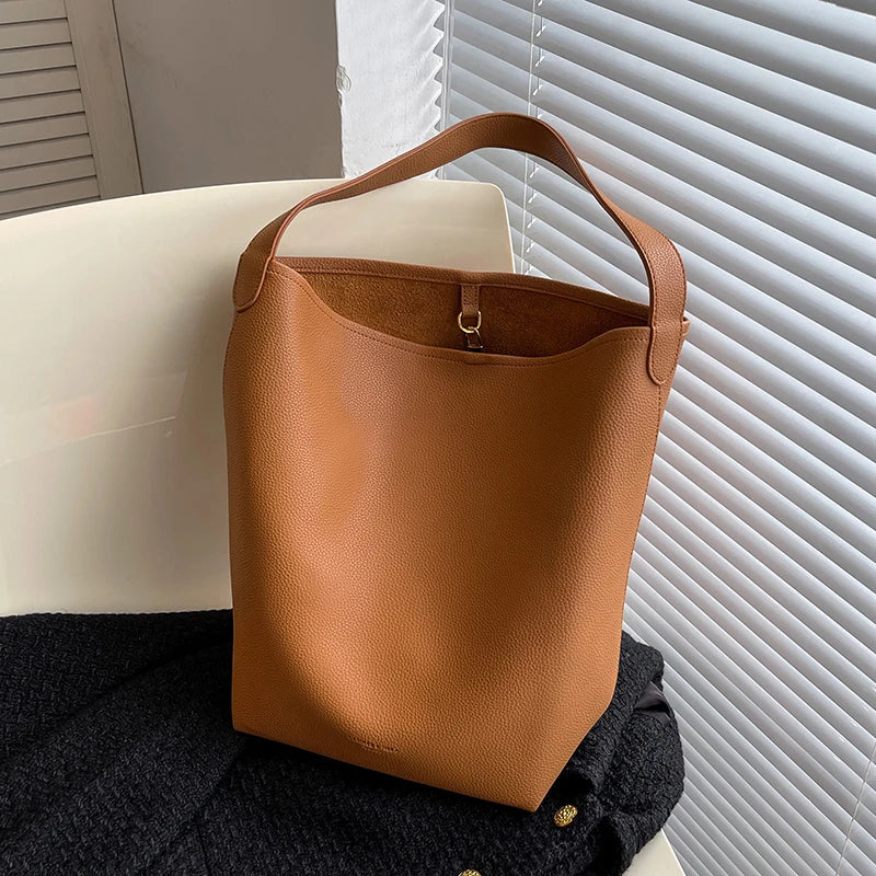 Vintage PU Leather Shoulder Bag for Women Casual Large Capacity Bucket Pack