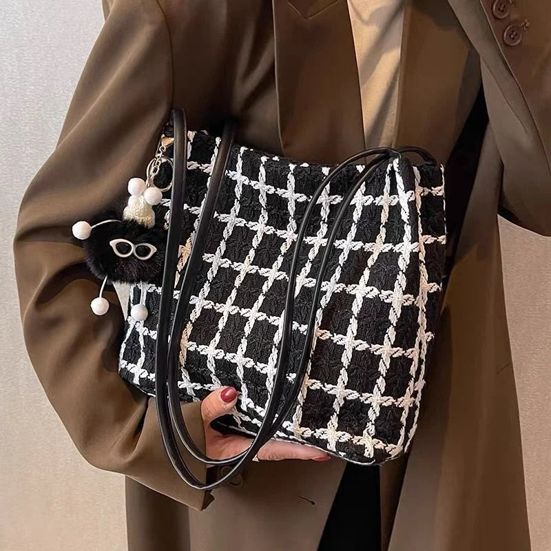 Vintage Plaid Woolen Shoulder Bags Women Large Capacity Underarm Totes