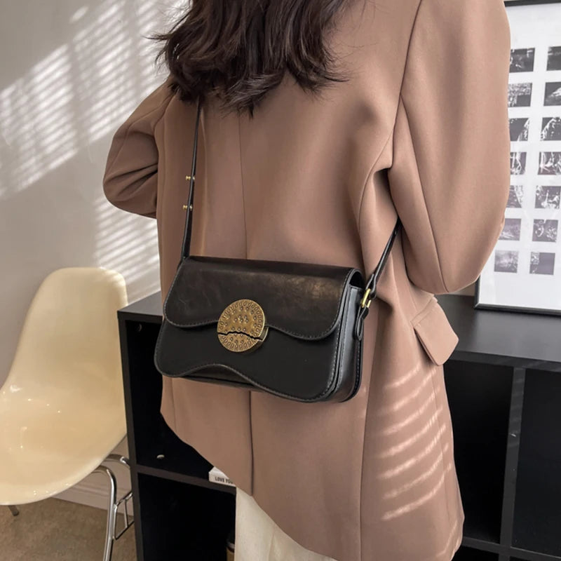 Vintage Leather Shoulder Bag Woman Solid Messenger Bag Women Underarm Ha