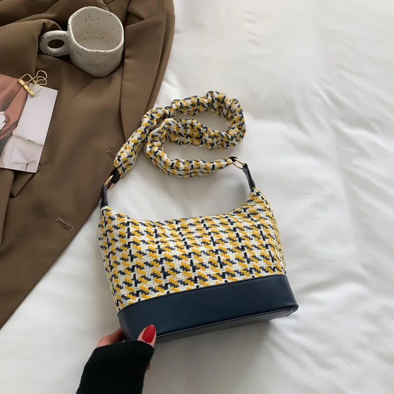 Vintage Woven Shoulder Bag for Women High Handbag Lady Crosbody