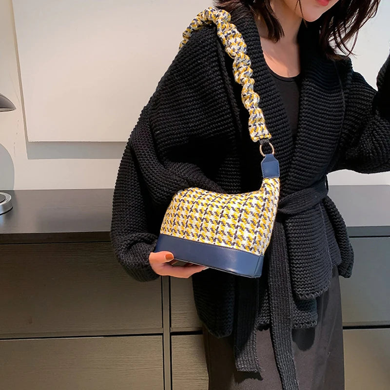 Vintage Woven Shoulder Bag for Women High Handbag Lady Crosbody