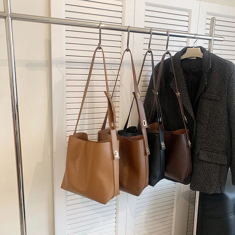 Vintage Leather Bucket Bag for Women Winter Soft Leather Shoulder Handbag