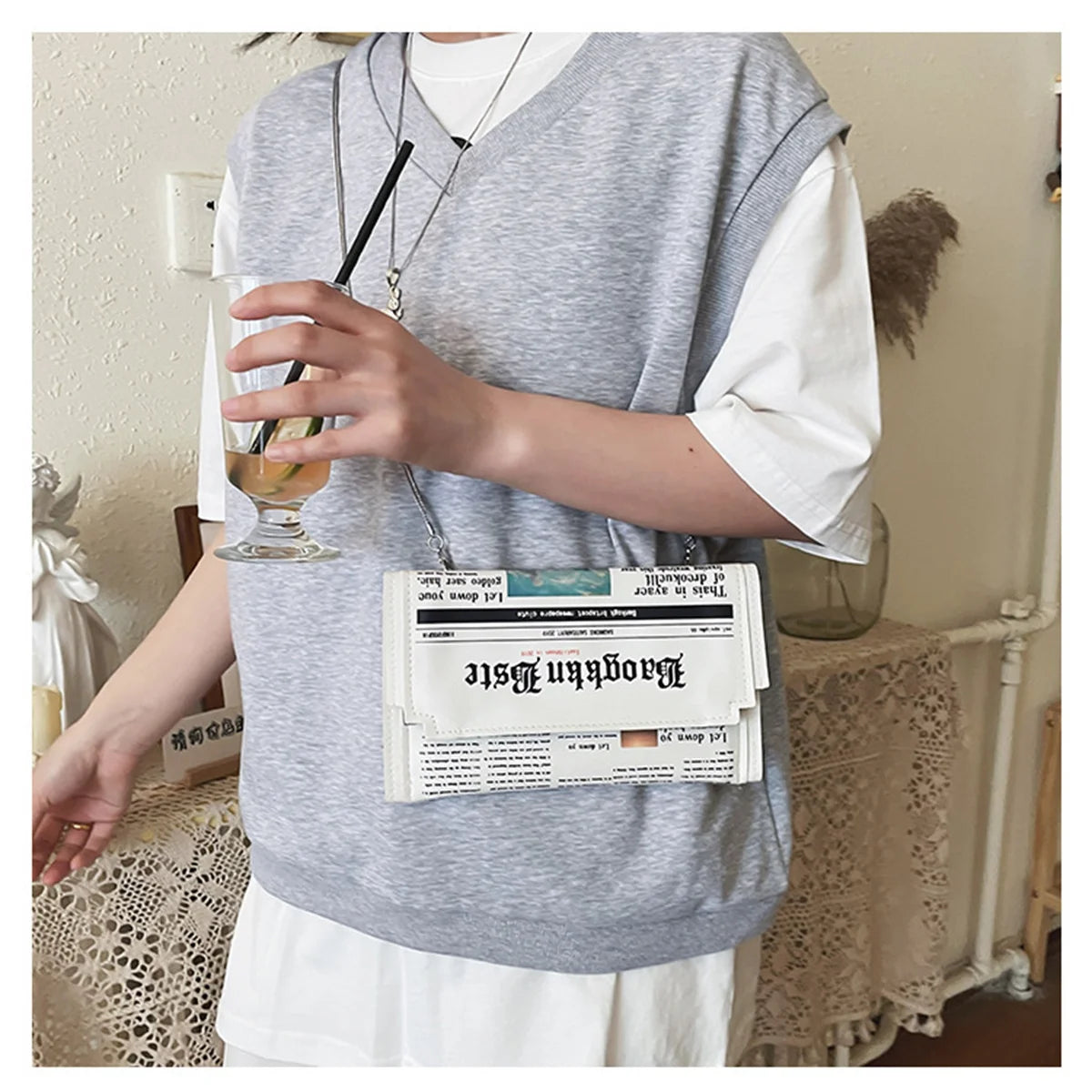 Women's Newspaper Messenger Bag Crossbody Clutch Purse