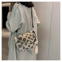 Winter Plush Underarm Shoulder Bag Chains Totes Bag Fur Crossbody Purse