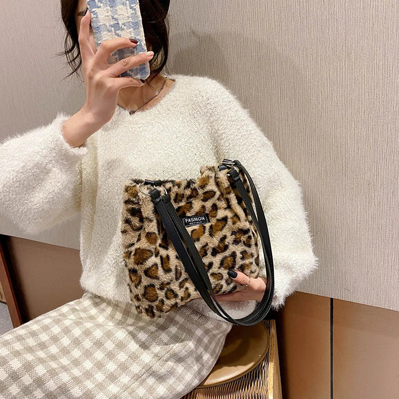 Winter Plush Mini Bag Leopard Print Shoulder Bucket Bags for Women