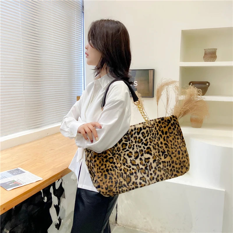 Winter Women Faux Fur Totes Bag Metal Chain Handbag Plush Shoulder Bags