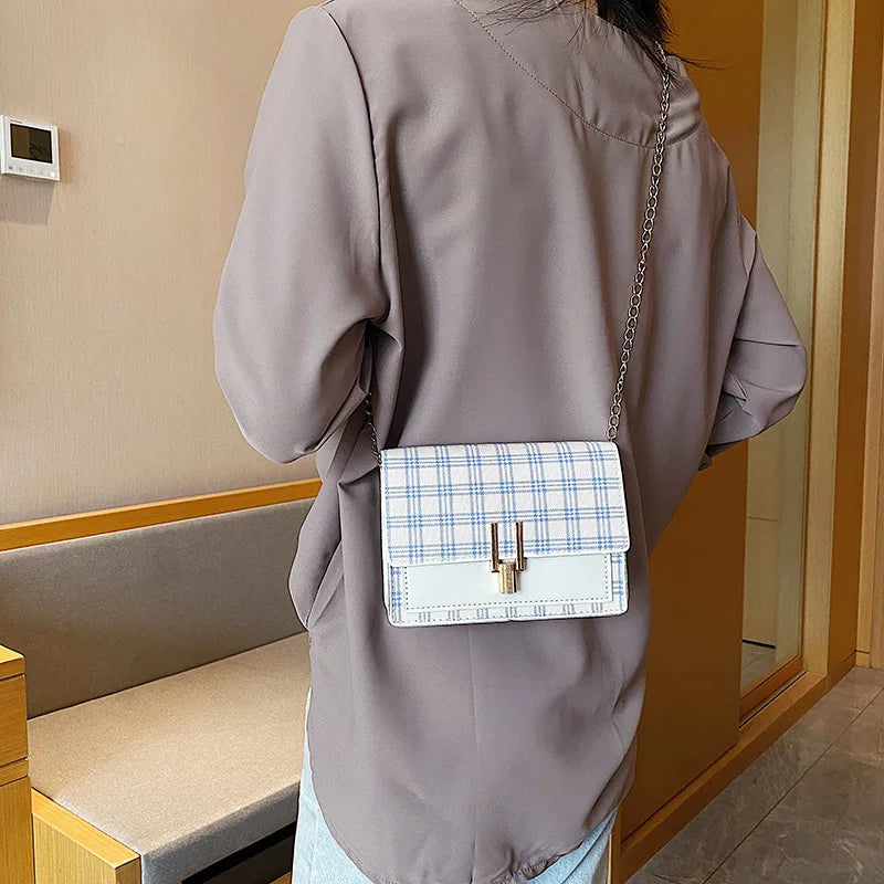 Women's Summer Shoulder Bag Chain Small Square Retro Crossbody Bags