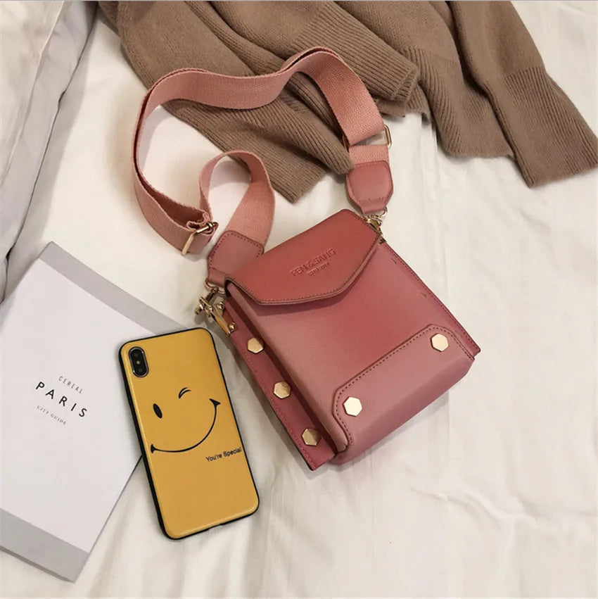 Mini Crossbody Bag for Women - Stylish and Compact Shoulder Bag