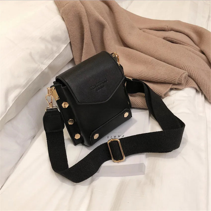 Mini Crossbody Bag for Women - Stylish and Compact Shoulder Bag
