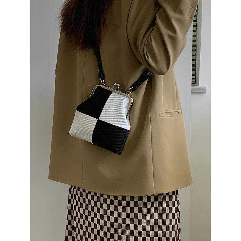 Women Bag PU Saddle Chains Hasp SOFT Shoulder Bags