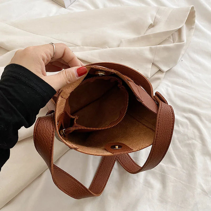 Retro Handbag Women Messenger Bag Shoulder Crossbody Bucket Bag