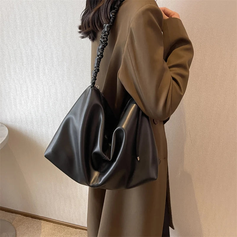 Retro Commuter Handbag Tote Bag Large-capacity Autumn Winter Shoulder Bag
