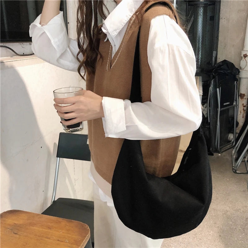 Canvas Messenger Bag Large Capacity Shoulder Bag Zipper Semicircle Shape