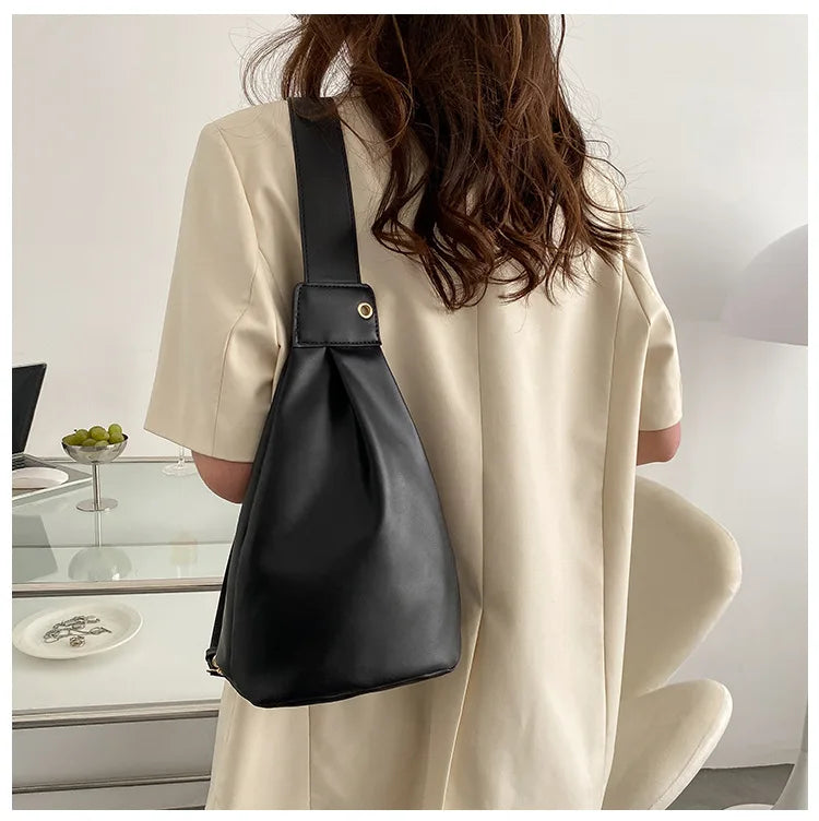 Women Chest Bag PU Leather Crossbody Shoulder Bags Style Small Female Chest Pack