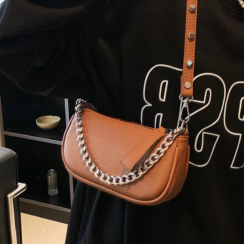 Women Crossbody Bag Adjustable Shoulder Messenger Bag Winter Handbag with Chain