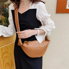 Women Crossbody Bag Dumplings Chest Shoulder Bag Zip Pouch Small Satchel