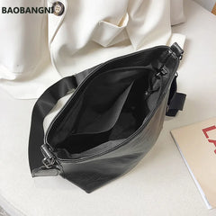Women Crossbody Bag PU Leather Wide Strap Bucket Shoulder Bags