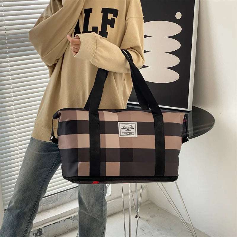 Women Large Capacity Travel Bag Female Dry and Wet Separation Sports Bag