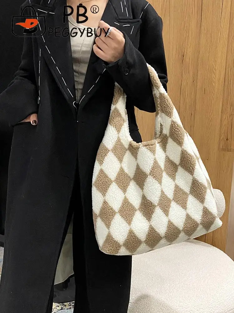 Women Plush Rhombus Printing Shoulder Tote Bag Large Capacity Handbags