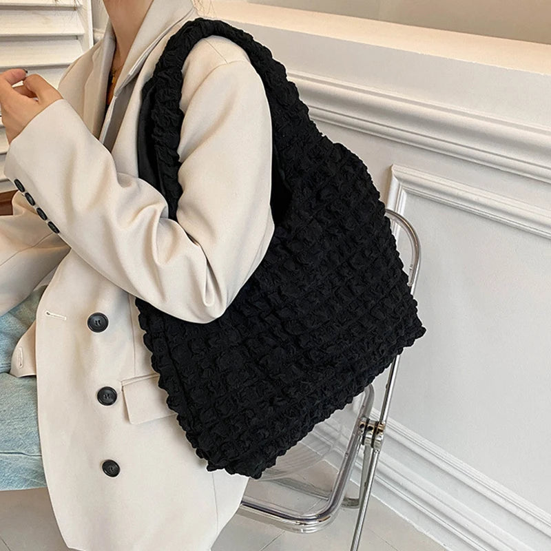 Women Quilted Shoulder Bag Large Capacity Handbag Purse for Travel Shopper Tote