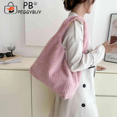 Soft Plush Niche Shopper Bag Fluffy Furs Rhombus Pattern Portable Solid