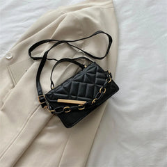 Diamond Embroidered Shoulder Bag Chain Decoration Crossbody Bag